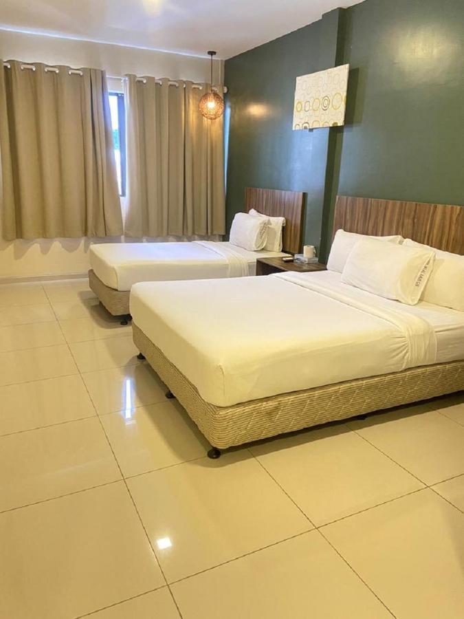 โฮเต็ล เจไล ราอุบ Hotel ภายนอก รูปภาพ