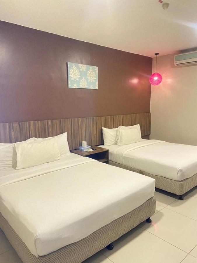 โฮเต็ล เจไล ราอุบ Hotel ภายนอก รูปภาพ